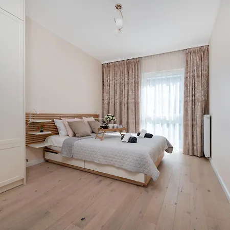 Appartamento Pomorska - Balcony & Parks Nearby - By Rentujemy *
